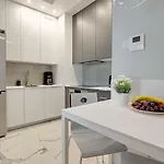 Luxury Voyage Apartman *