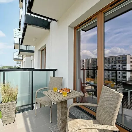 Luxury Voyage + Extra Bikes Danzica