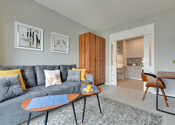 Luxury Voyage + Extra Bikes *